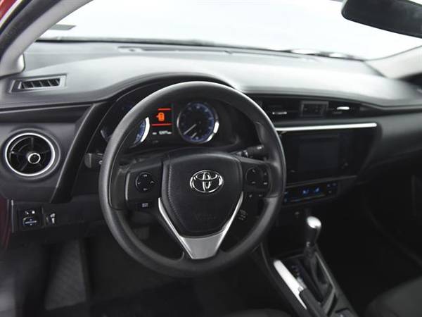 2018 Toyota Corolla LE Sedan 4D sedan Red - FINANCE ONLINE for sale in Atlanta, GA – photo 2