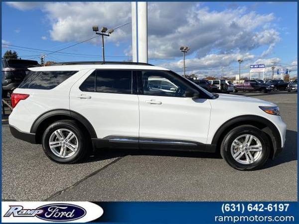 2020 Ford Explorer XLT 4WD SUV - - by dealer - vehicle for sale in PORT JEFFERSON STATION, NY – photo 7