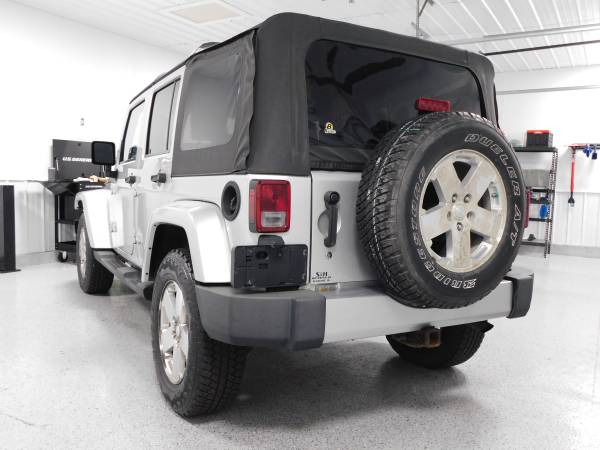 2008 JEEP WRANGLER UNLIMITED SAHARA 4X4! ONLY 125K MILES! - cars &... for sale in Battle Creek, MI – photo 3