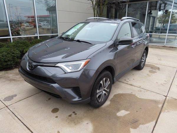 2018 Toyota RAV4 LE - SUV - - by dealer - vehicle for sale in Cincinnati, OH – photo 2
