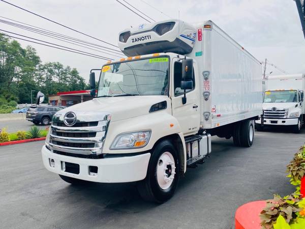2014 HINO 338 24 FEET REEFER + LIFT GATE **NJTRUCKSPOT**NEGOTIABLE -... for sale in South Amboy, NY – photo 8