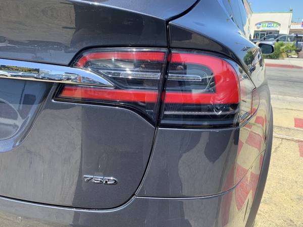 2017 Tesla Model X 90D suv for sale in INGLEWOOD, CA – photo 7