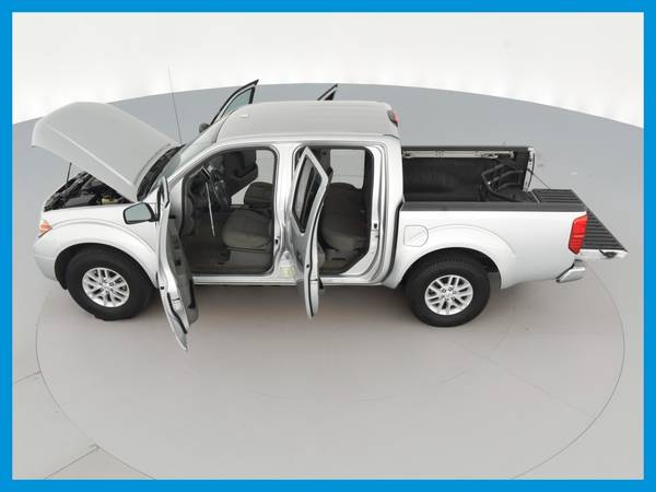 2016 Nissan Frontier Crew Cab SV Pickup 4D 5 ft pickup Silver for sale in Atlanta, CO – photo 16