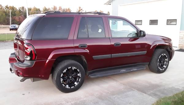 2005 Chevy Trailblazer - cars & trucks - by dealer - vehicle... for sale in Plover, WI – photo 8