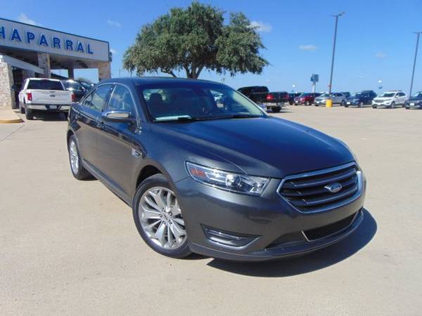 2018 Ford Taurus Limited (Mileage: 32,980) for sale in Devine, TX – photo 19
