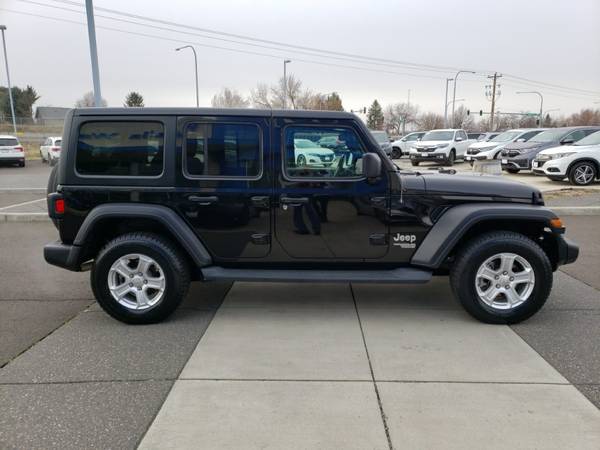 2019 Jeep Wrangler Unlimited Sport suv Black Clearcoat - cars & for sale in College Place, WA – photo 4