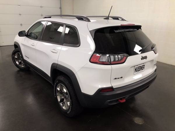2019 Jeep Cherokee Bright White Clearcoat ***HUGE SALE!!!*** - cars... for sale in Carrollton, OH – photo 6