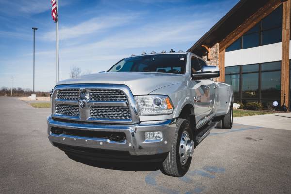 *** 2017 Ram 3500 Laramie * Great Features * Clean Carfax * *** -... for sale in Troy, MO – photo 3