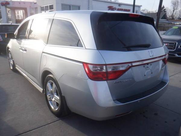 2011 Honda Odyssey Touring Elite - - by dealer for sale in Des Moines, IA – photo 4
