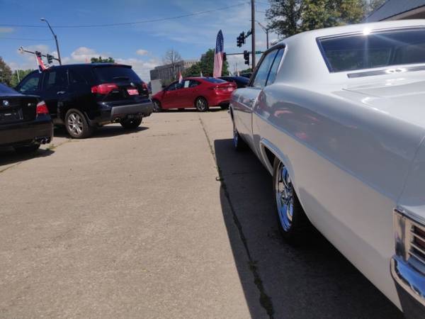 NICE AMERICAN CLASSIC! 1966 CHEVROLET CAPRICE-DRIVES PERFECT for sale in Cedar Rapids, IA – photo 3