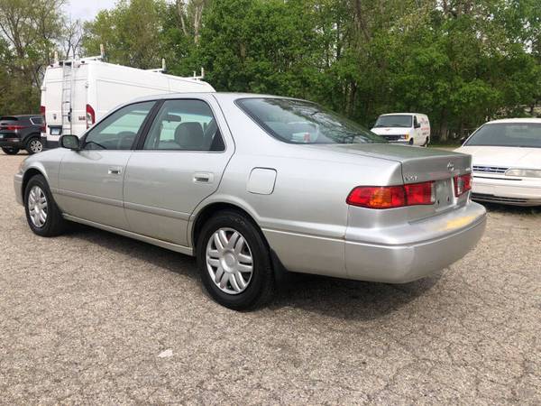 2000 Toyota Camry LE GREAT TRANSPORTATION - - by for sale in Danbury, NY – photo 4