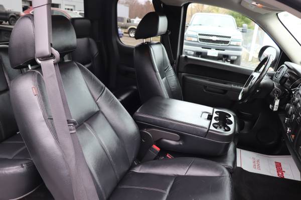 2013 Chevrolet Silverado 1500 X-CAB LT 5 3L V8 4X4 BLACK LEATHER for sale in Plaistow, ME – photo 19