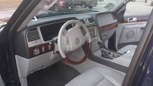 Lincoln Navigator ... 124, xxx miles ... 3rd row LEATHER . ZERO accide for sale in Hurst, TX – photo 11