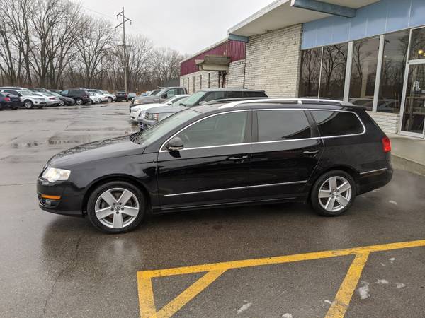 2010 VW Passat Wagon - cars & trucks - by dealer - vehicle... for sale in Evansdale, IA – photo 8