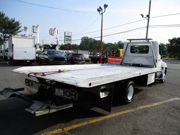 2015 Hino 268 ROLL BACK TOW TRUCK WHEEL LIFT for sale in south amboy, IA – photo 5