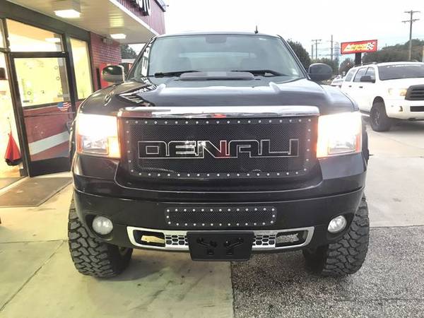 2011 GMC Sierra 2500 HD Crew Cab - Financing Available! - cars &... for sale in Cumberland, NC – photo 3