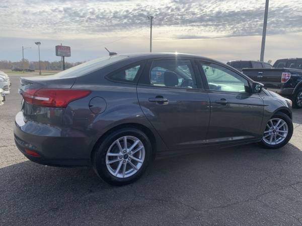 2015 FORD FOCUS SE - cars & trucks - by dealer - vehicle automotive... for sale in Chenoa, IL – photo 8