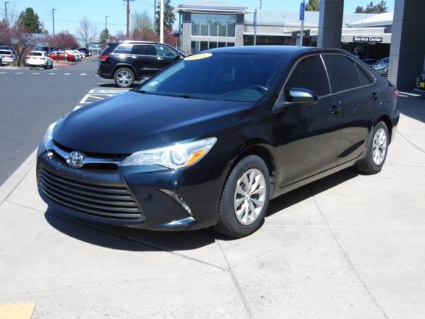 2016 Toyota Camry Parisian Night Pearl BUY NOW! for sale in Bend, OR – photo 4