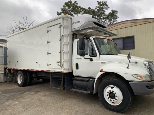 2008 INTERNATIONAL 4500 DT466 Auto 18' Reefer Box Lift Gate... for sale in Houston, TX – photo 15