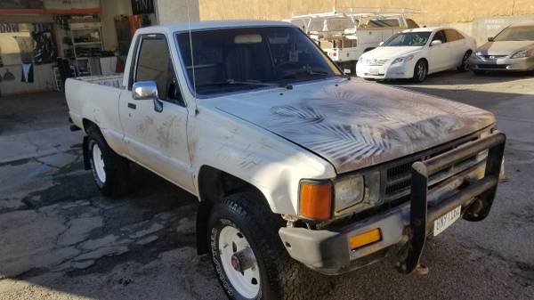 1984 TOYOTA PICKUP 4X4 for sale in Cathedral City, CA – photo 3