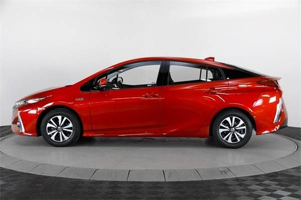 2018 Toyota Prius Prime Advanced Electric Hatchback - cars & trucks... for sale in Beaverton, OR – photo 4