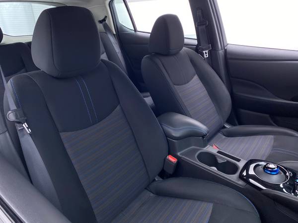 2019 Nissan LEAF SV Hatchback 4D hatchback Red - FINANCE ONLINE -... for sale in HARRISBURG, PA – photo 20