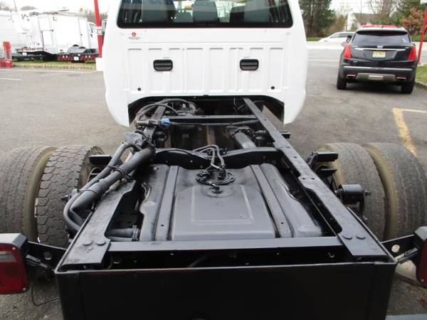 2011 Ford Super Duty F-450 DRW CREW CAB * DIESEL 67K * CAB CHASSIS -... for sale in south amboy, LA – photo 5