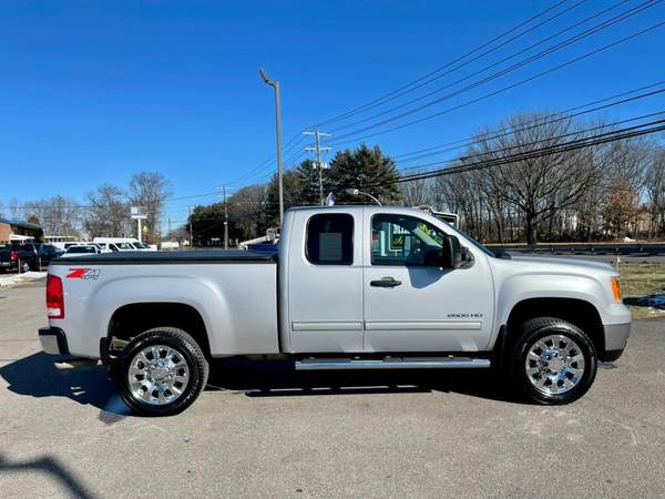 An Impressive 2012 GMC Sierra 2500HD TRIM with 73, 809 for sale in South Windsor, CT – photo 5