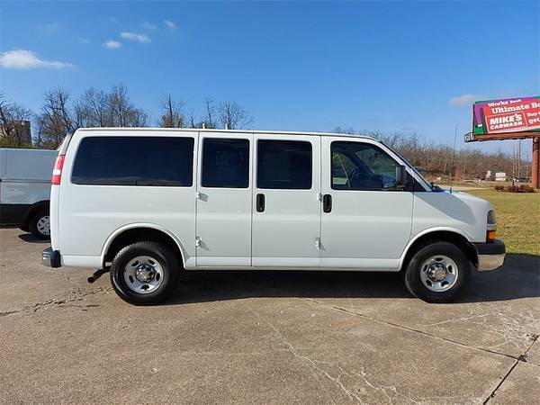 2014 Chevrolet Chevy Express Wagon 2500 LT - cars & trucks - by... for sale in Cincinnati, OH – photo 7