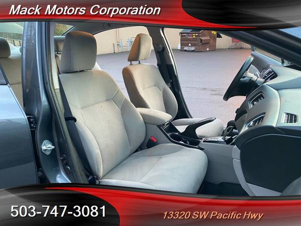 2013 Honda Civic LX **ECO** Automatic Low Miles 39-MPG Back-Up... for sale in Tigard, OR – photo 12