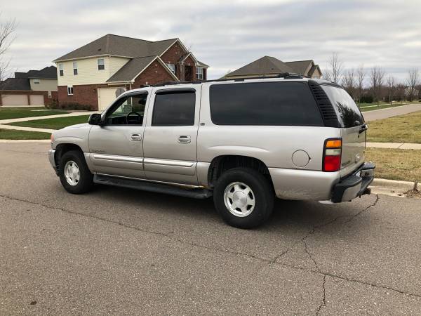 2006 GMC Yukon 4WD with 141k miles - cars & trucks - by owner -... for sale in Canton, MI – photo 5