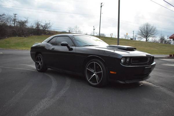 2010 Dodge Challenger R/T 2dr Coupe - - by dealer for sale in Knoxville, TN – photo 7