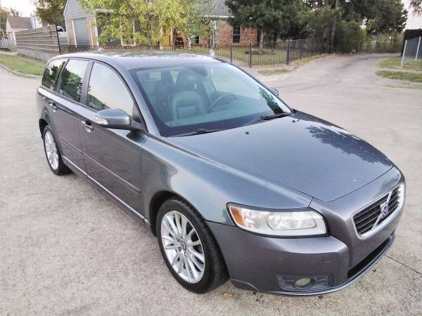 2010 VOLVO V50 SUPERCLEAN LEATHER BLUETOOTH, DRIVES LIKE NEW. - cars... for sale in Mesquite, TX – photo 4