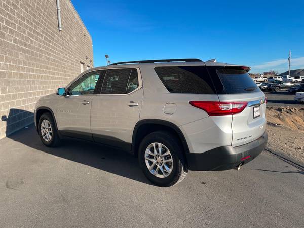 2020 Chevy Chevrolet Traverse LT Cloth suv Silver Ice Metallic for sale in Jerome, ID – photo 5