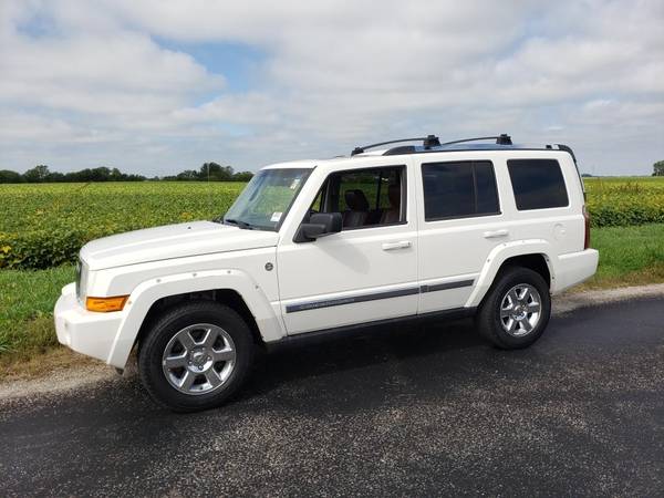2008 JEEP COMMANDER LIMITED 4X4 AMAZING LEATHER 3RD ROW! for sale in Kewanee, IL