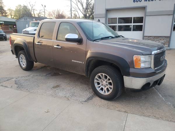 2008 GMC Sierra 1500 crew cab 4x4 - - by dealer for sale in Waverly, IA – photo 3