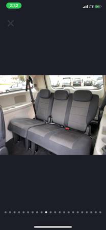 2009 Dodge Grand Caravan SE - cars & trucks - by owner - vehicle... for sale in Trumbull, CT – photo 10