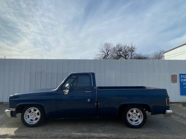 1981 Chevy C10! Short Bed! 350 V8! Runs good! Needs cosmetic work -... for sale in Fort Worth, TX – photo 4