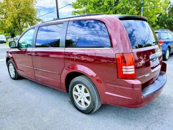 2008 CHRYSLER TOWN & COUNTRY TOURING *1-OWNER*⭐+FREE 6 MONTHS... for sale in Front Royal, VA – photo 3