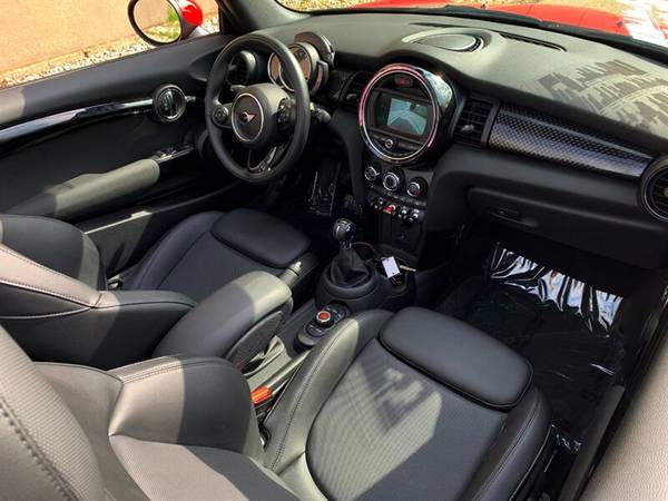 2019 Mini Cooper S - Convertible ! 6 -speed Manual - 5k mi ! NEW !! for sale in Madison, WI – photo 10