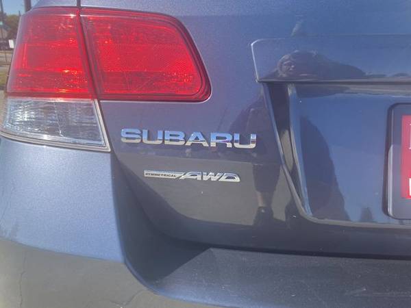 2014 Subaru Legacy - Bank Financing Available! - cars & trucks - by... for sale in Springfield, MO – photo 7
