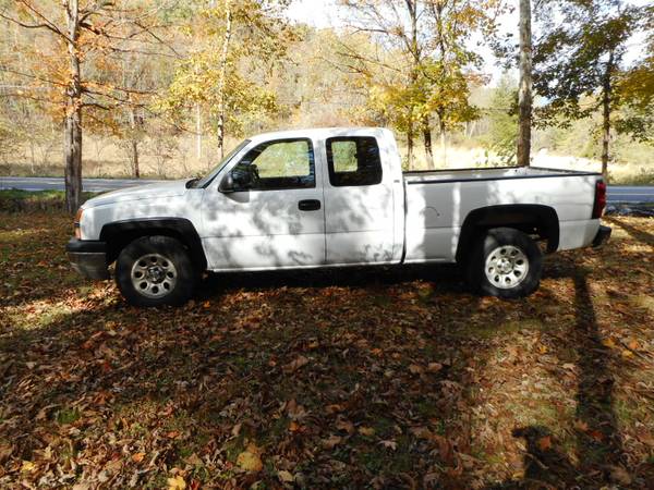 2005 CHEVROLET 1500 4X4 Low Miles for sale in Springfield, WV – photo 2
