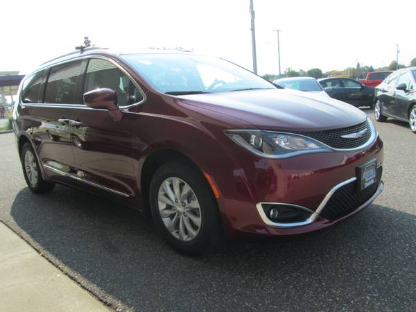 2017 CHRYSLER PACIFICA TOURING L FULLY LOADED! LOW MILES! SALE... for sale in Monticello, MN – photo 2
