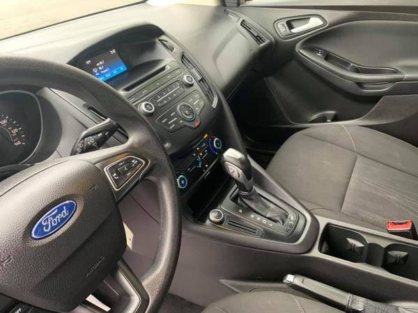 2015 Ford Focus Se Hatchback - Moonroof - 4 Doors ! We Finance ! -... for sale in Tyngsboro, MA – photo 13