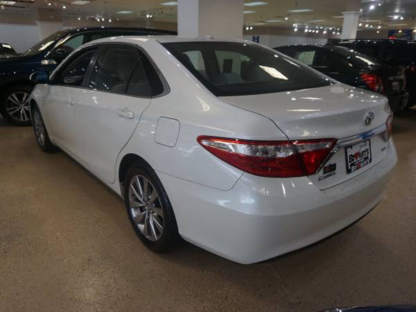 2016 Toyota Camry XLE - - by dealer - vehicle for sale in Glen Burnie, MD – photo 5