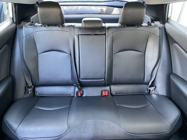 2019 Toyota Prius Limited Hatchback 1 Owner, Tech Pkg, Leather... for sale in Portland, OR – photo 10