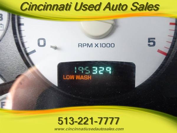 2003 Dodge Ram 2500 ST Cummins I6 4X4 - - by dealer for sale in Cincinnati, OH – photo 19