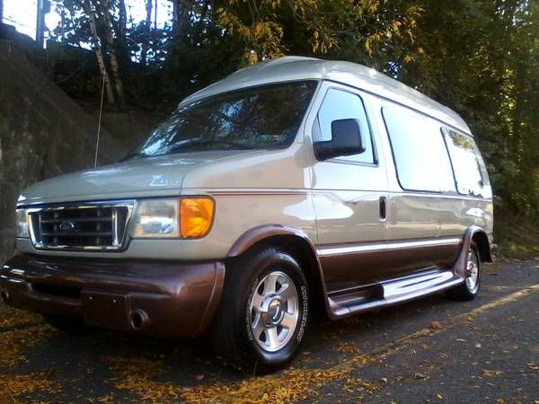 2005 LOW MILES 74k CONVERSION VAN for sale in Kingston, MD – photo 2