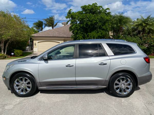 ++ 2010 BUICK ENCLAVE CXL - ONE OWNER SINCE NEW - cars & trucks - by... for sale in Port Saint Lucie, FL – photo 4