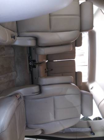 2008 suburban ltz pearl white loaded take over payments for sale in Holiday, FL – photo 12